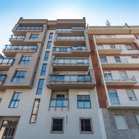 Piazza Armi Apartmán *